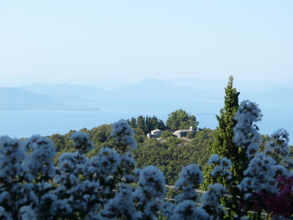 Ta Xelidonakia Bed & Breakfast Pinakatai Bagian luar foto